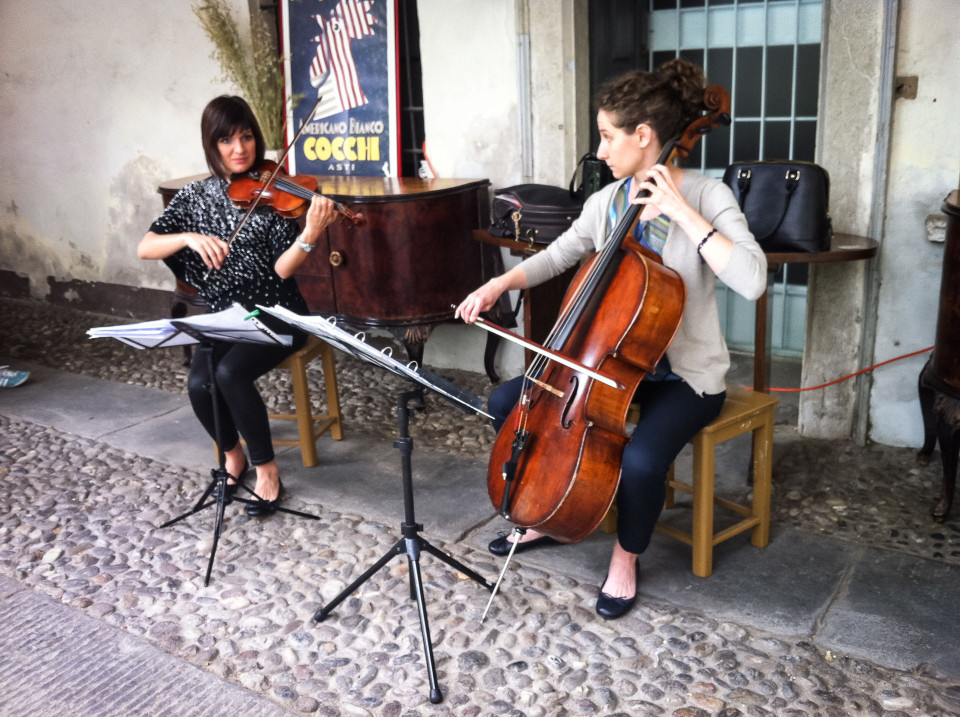 Violin & Cello durante l'inaugurazione